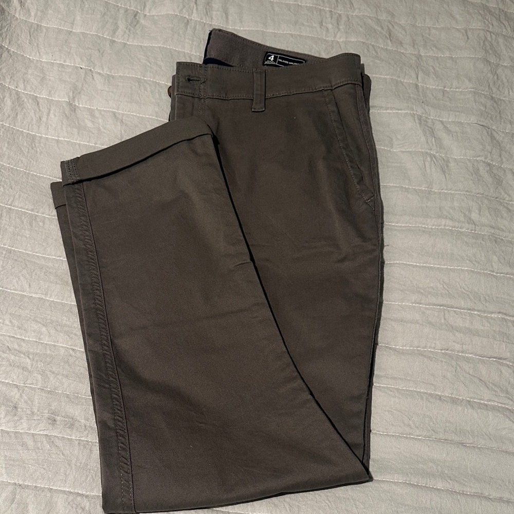 GAP Men's Chinos - Deep Brown